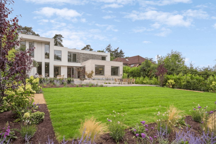 wide borders for planting
