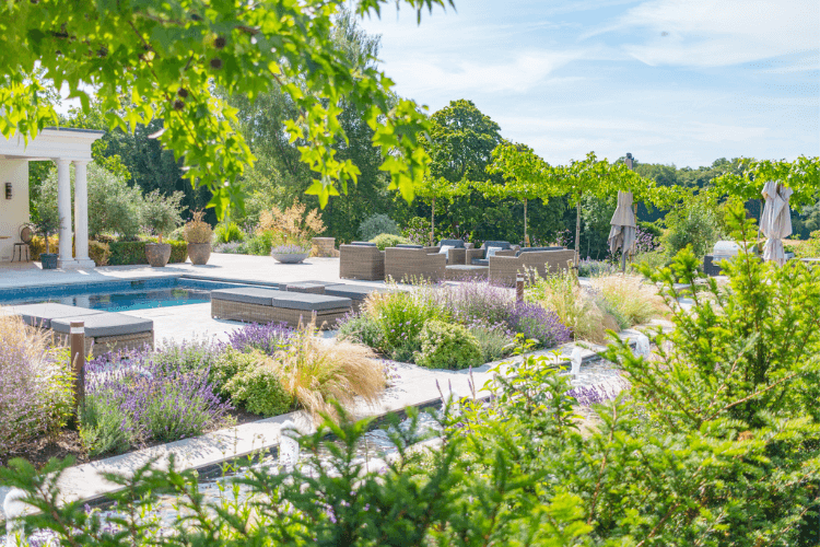 planting round pool